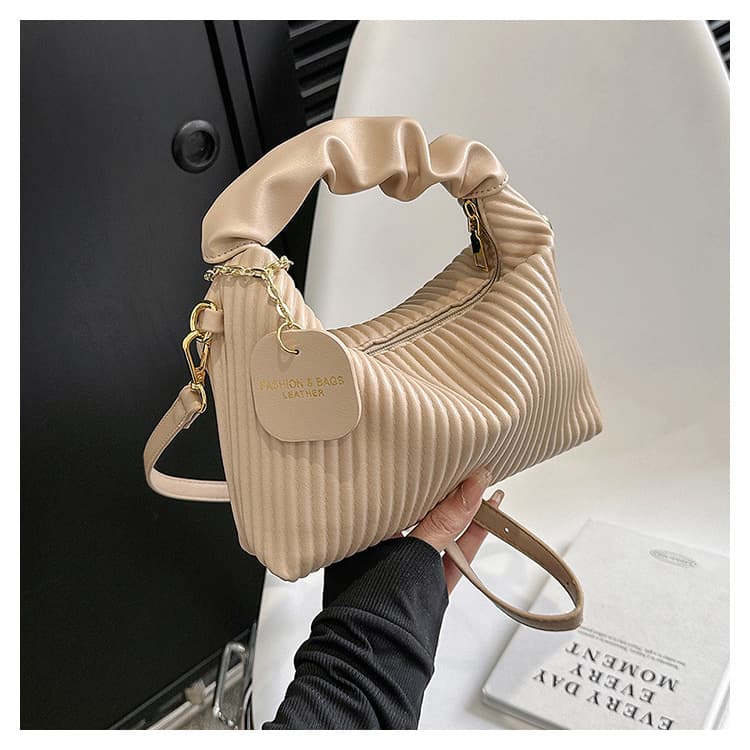 Noir Pleated Shoulder Bag kakhi